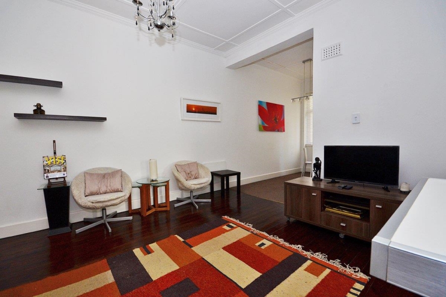 To Let 2 Bedroom Property for Rent in Sea Point Western Cape
